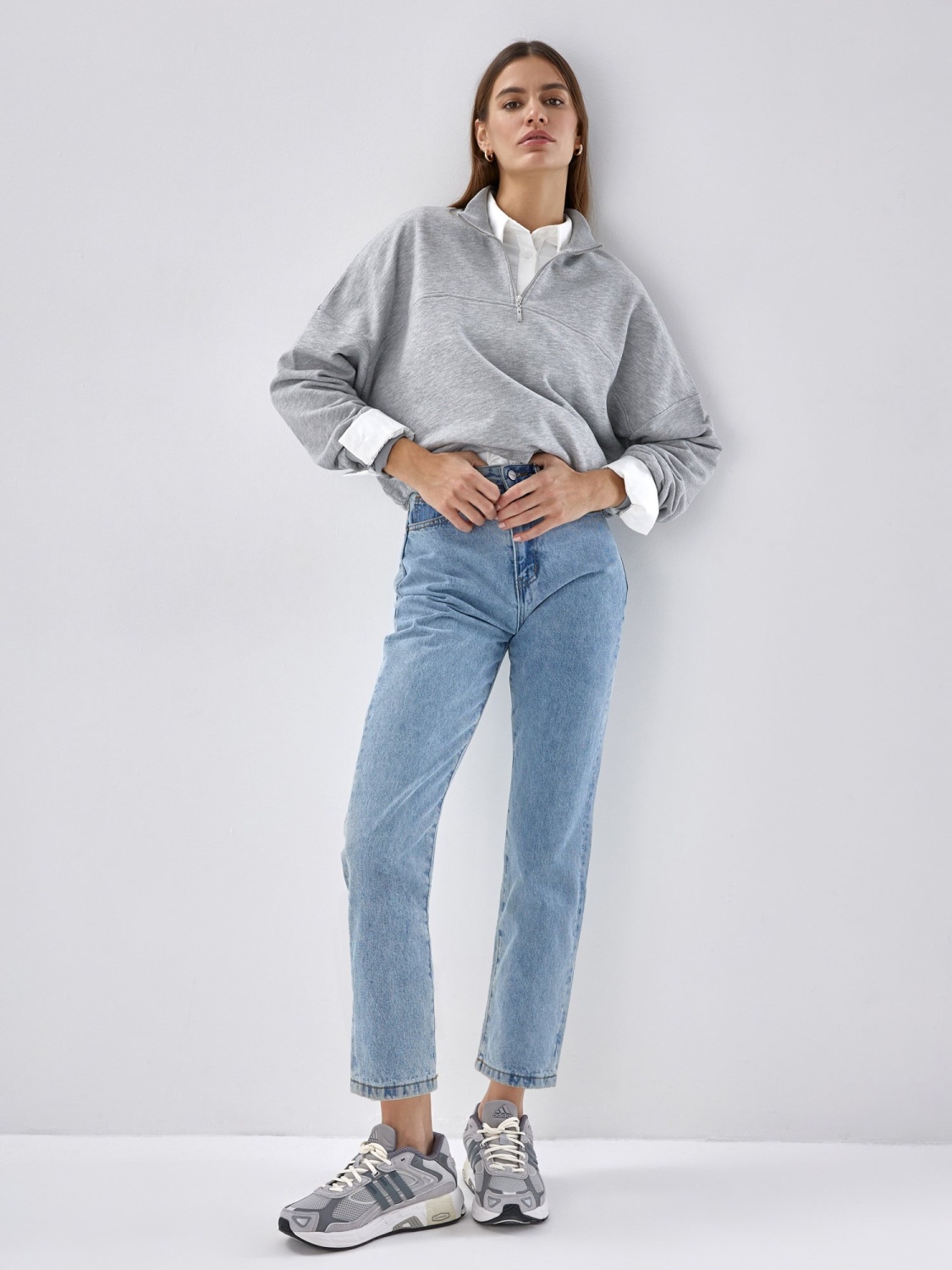 Джинсы MOM FIT